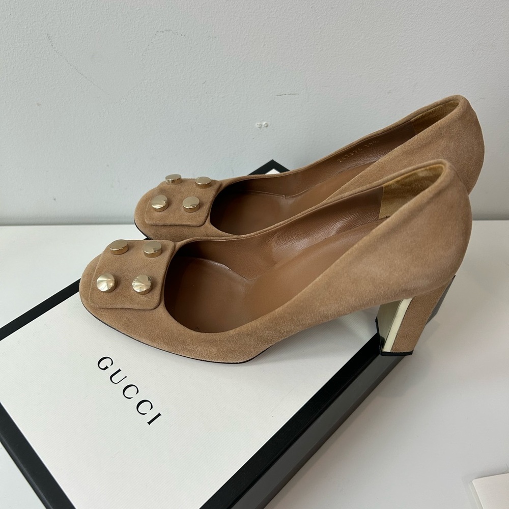 Spectacular Gucci suede heels - Picture 3 of 13